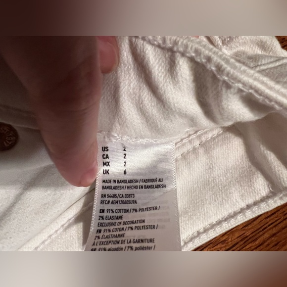 Shorts - Picture 2 of 5